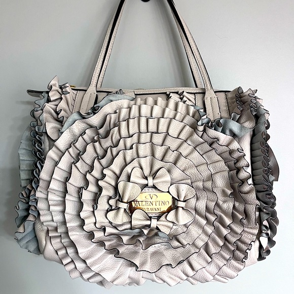 Valentino Garavani Petal Tote. Size: Medium, Pearl grey. Vintage. - Picture 1 of 6